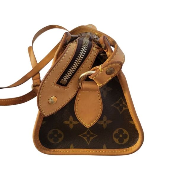 Louis Vuitton Popincourt Crossbody Bag - Picture 8 of 12